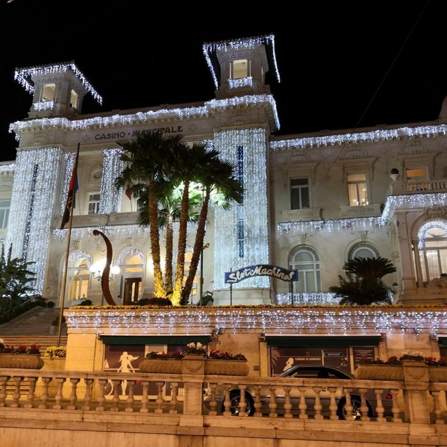 Petit Avec Classe Sanremo Bagian luar foto