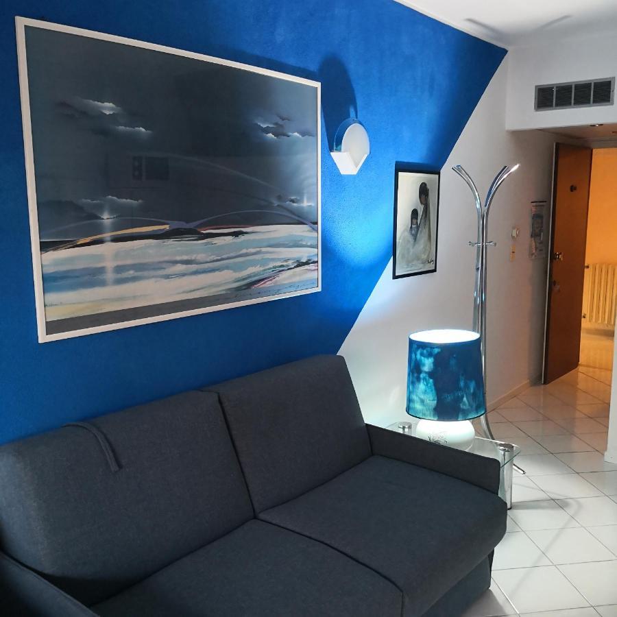 Petit Avec Classe Sanremo Bagian luar foto