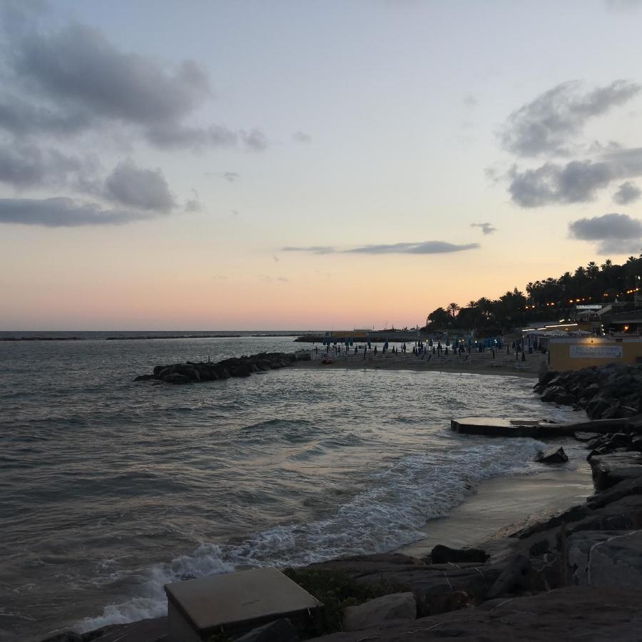 Petit Avec Classe Sanremo Bagian luar foto